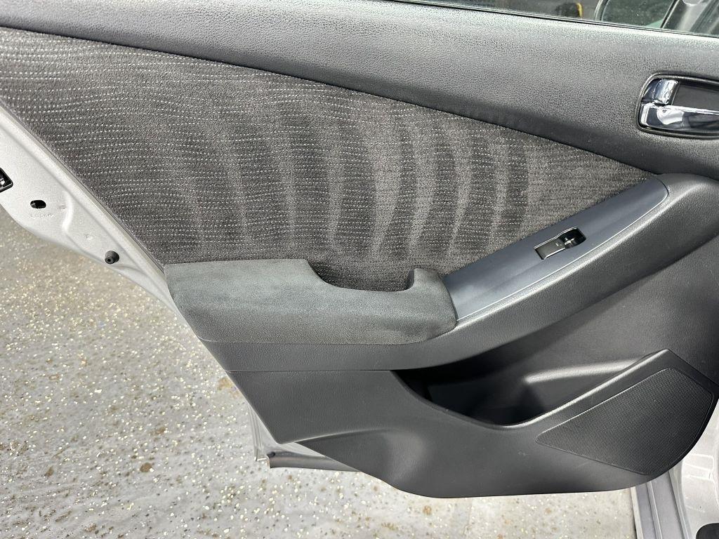 Nissan Altima 2.5 S 2010