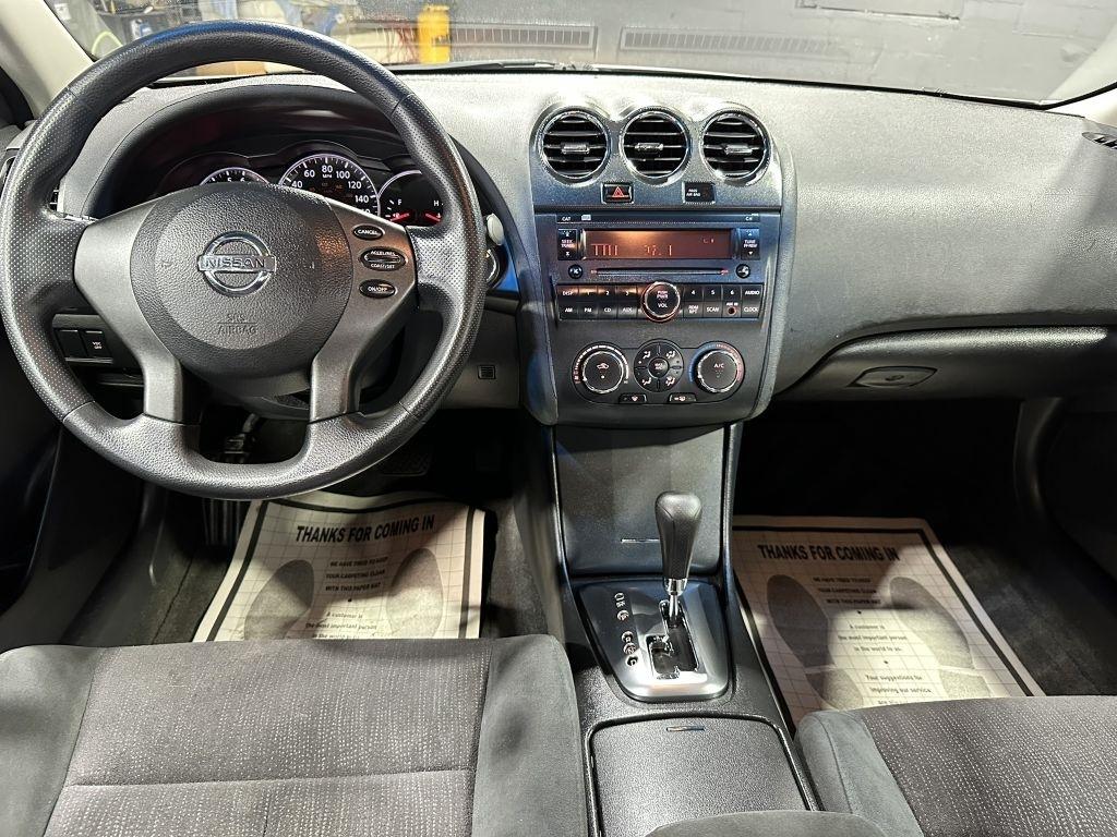 Nissan Altima 2.5 S 2010