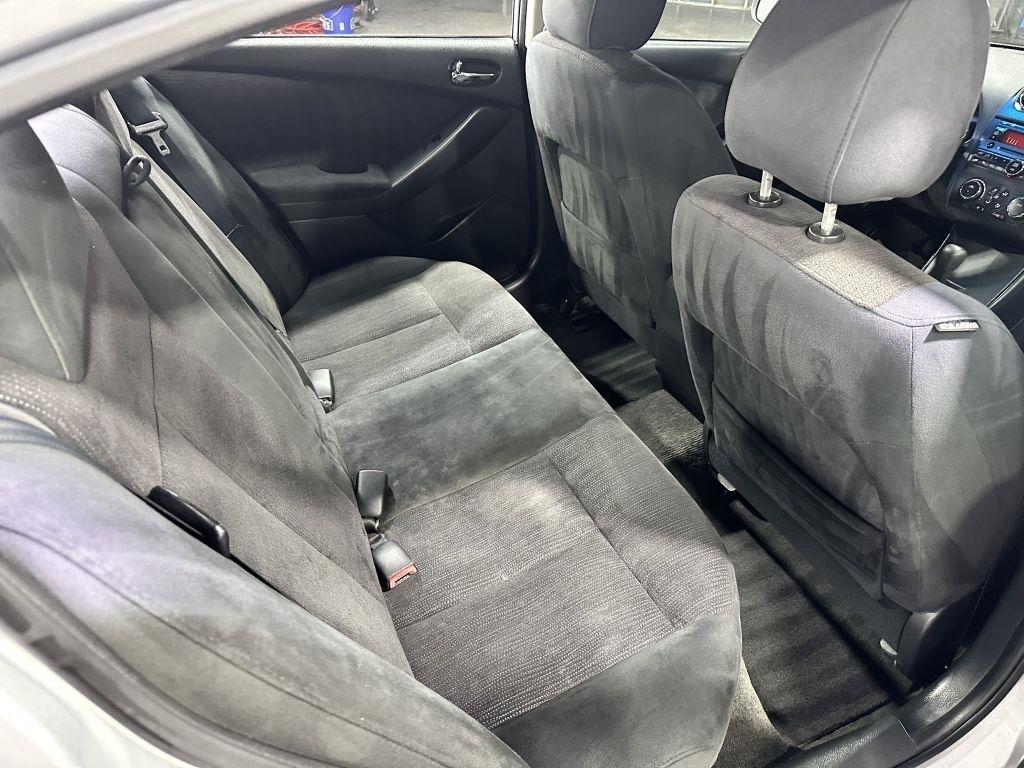 Nissan Altima 2.5 S 2010