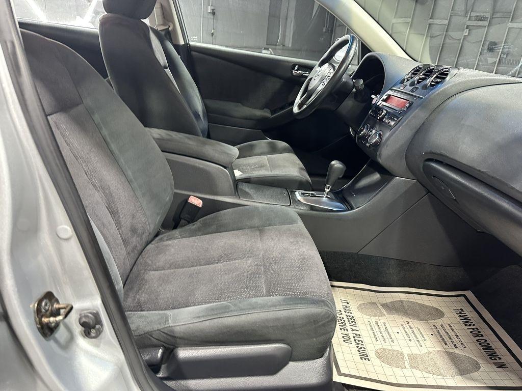Nissan Altima 2.5 S 2010