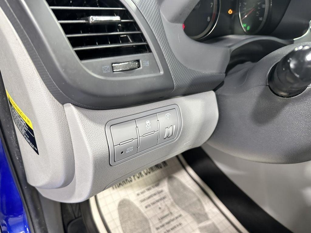 Hyundai Accent GLS 4-Door 2013