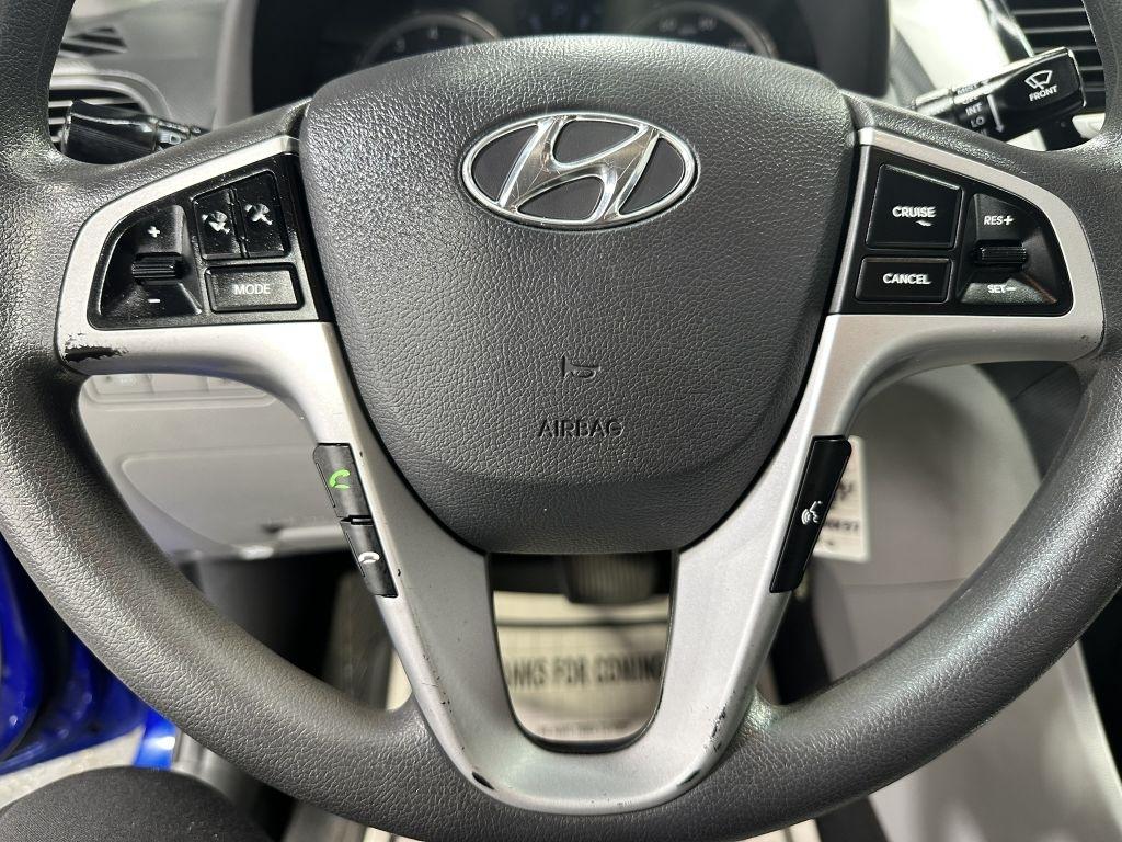 Hyundai Accent GLS 4-Door 2013