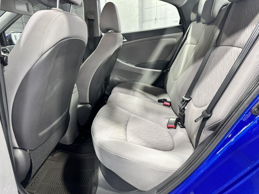Hyundai Accent GLS 4-Door 2013