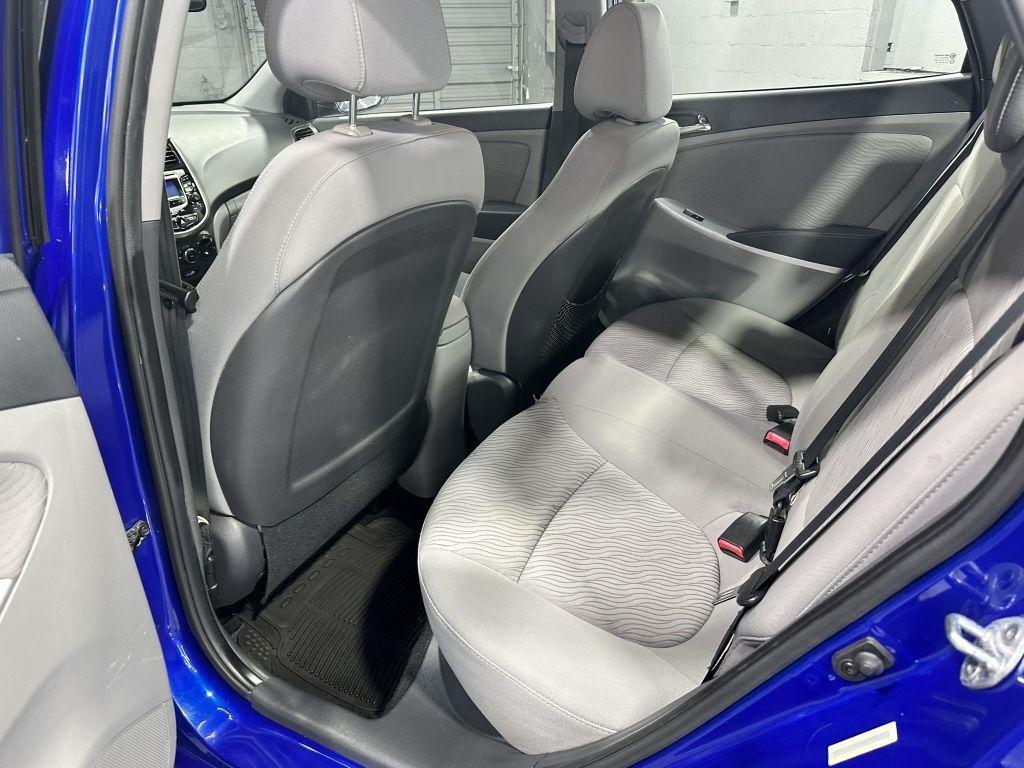 Hyundai Accent GLS 4-Door 2013