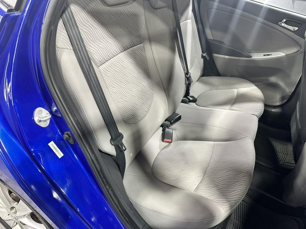 Hyundai Accent GLS 4-Door 2013