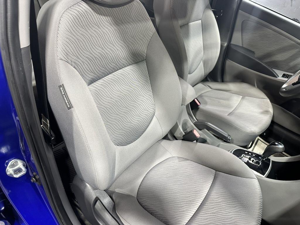 Hyundai Accent GLS 4-Door 2013