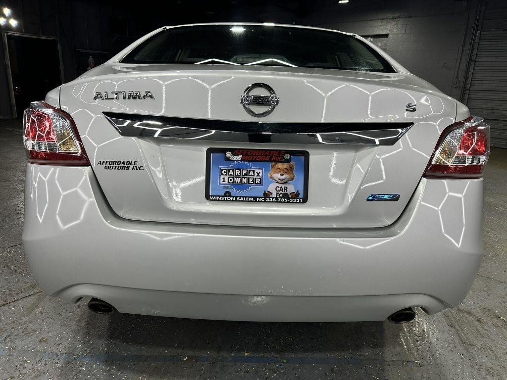 Nissan Altima 2.5 S 2013