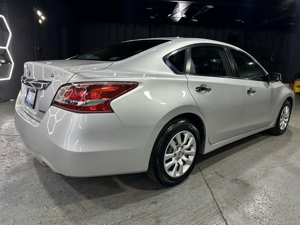Nissan Altima 2.5 S 2013