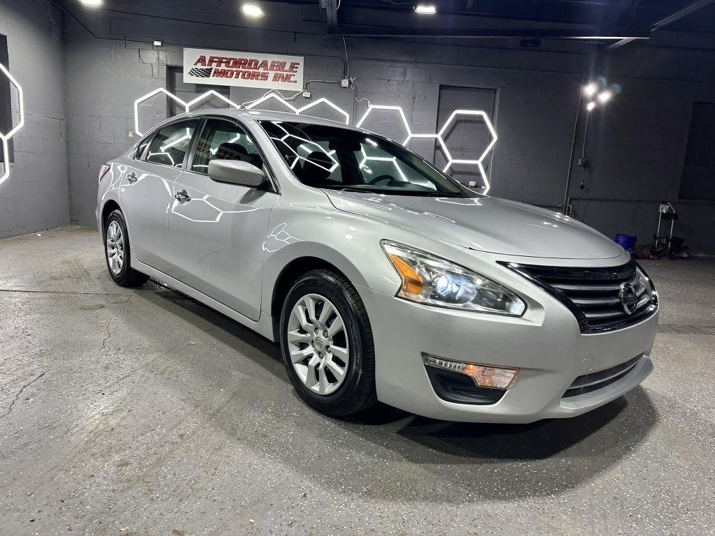 Nissan Altima 2.5 S 2013