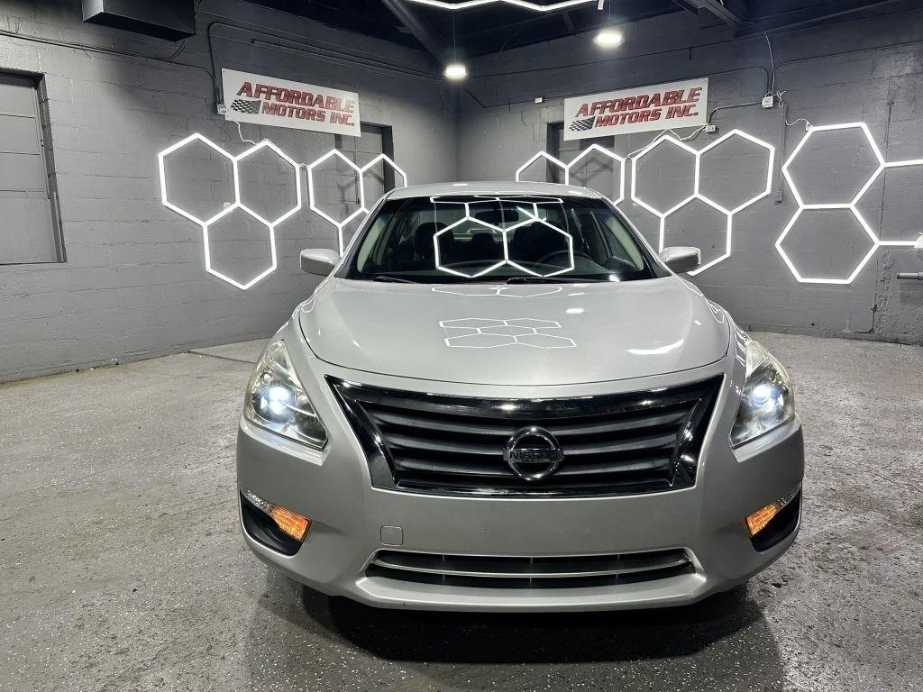 Nissan Altima 2.5 S 2013