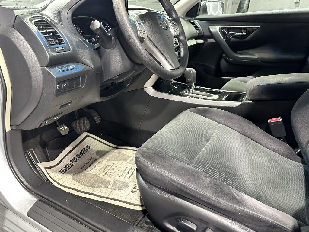 Nissan Altima 2.5 S 2013