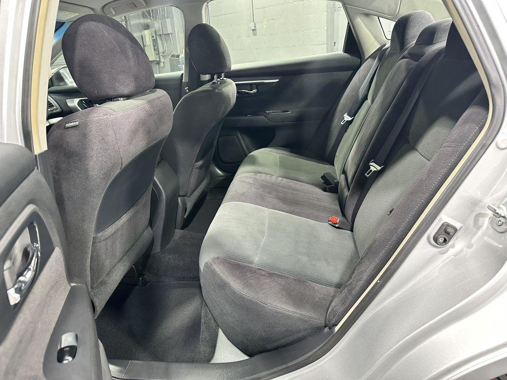 Nissan Altima 2.5 S 2013