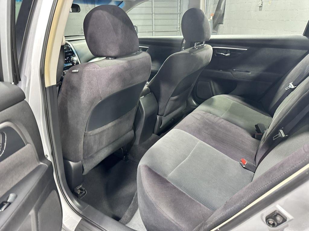 Nissan Altima 2.5 S 2013