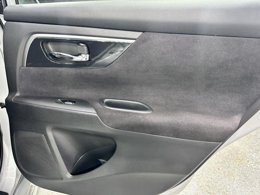 Nissan Altima 2.5 S 2013