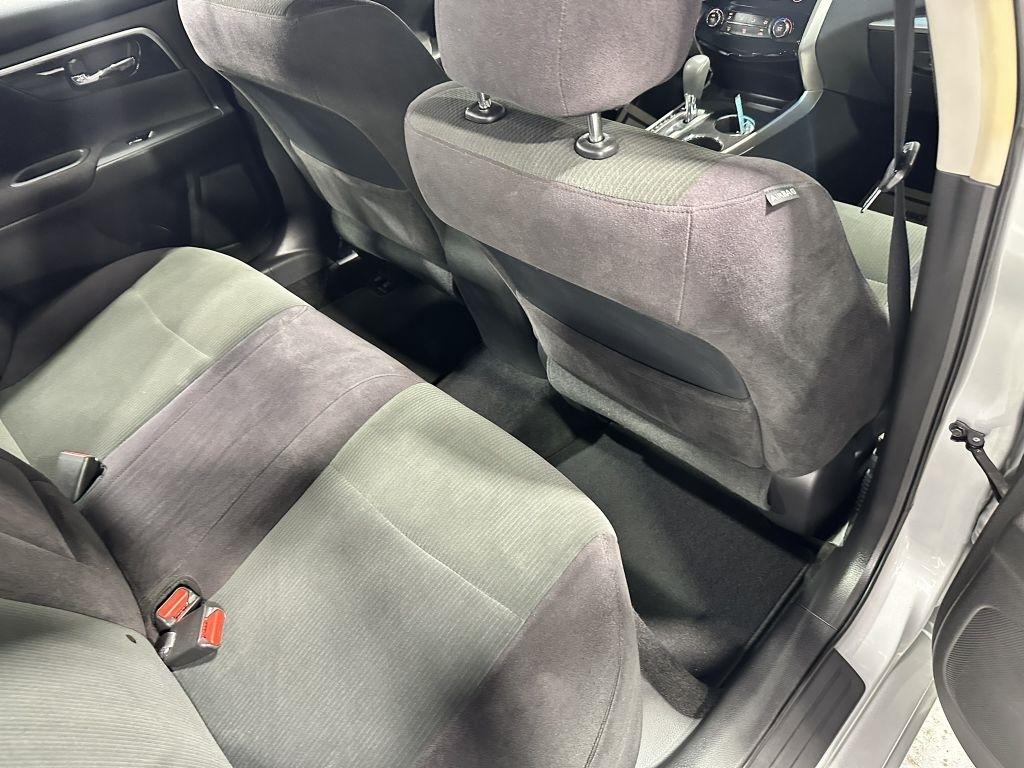 Nissan Altima 2.5 S 2013