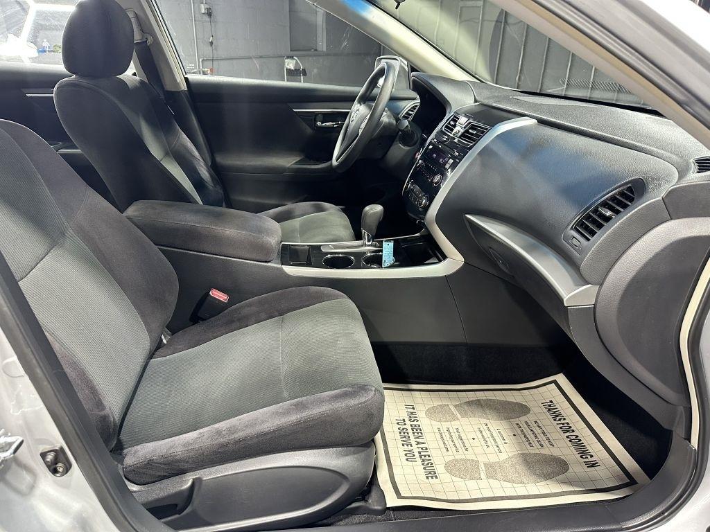Nissan Altima 2.5 S 2013