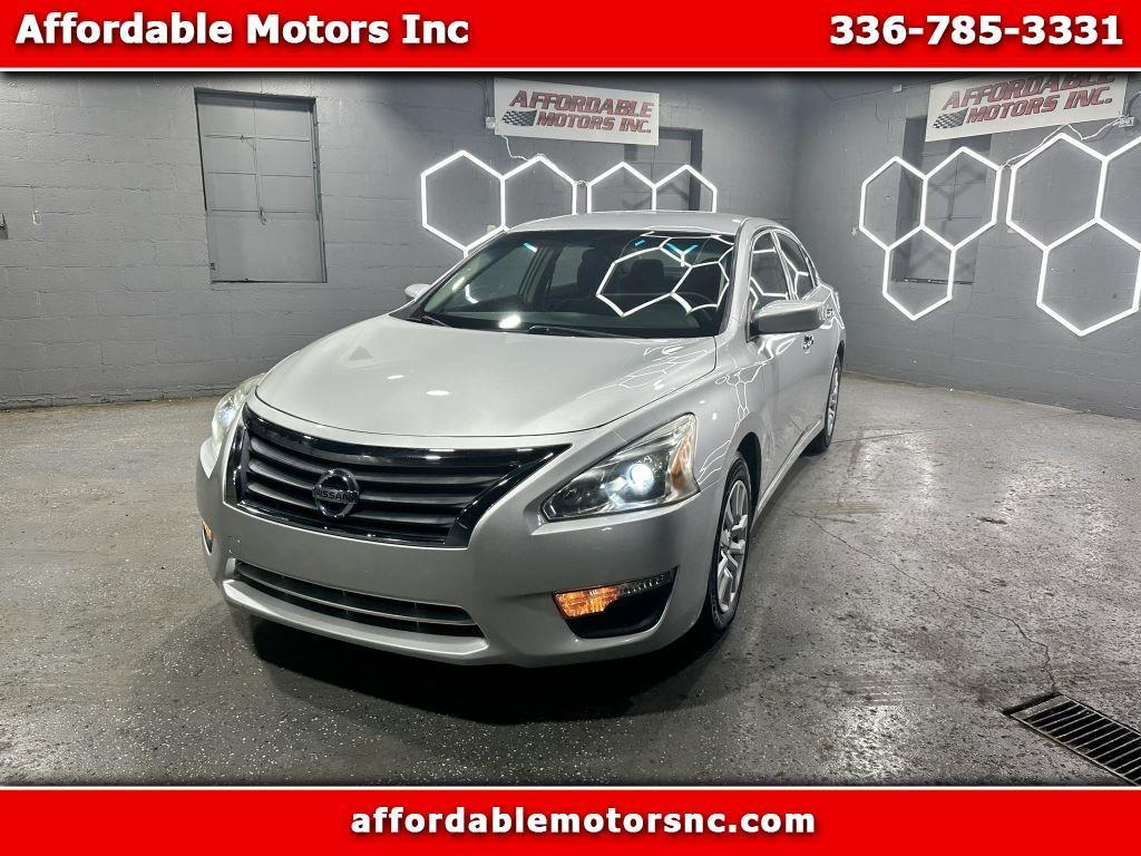 Nissan Altima 2.5 S 2013