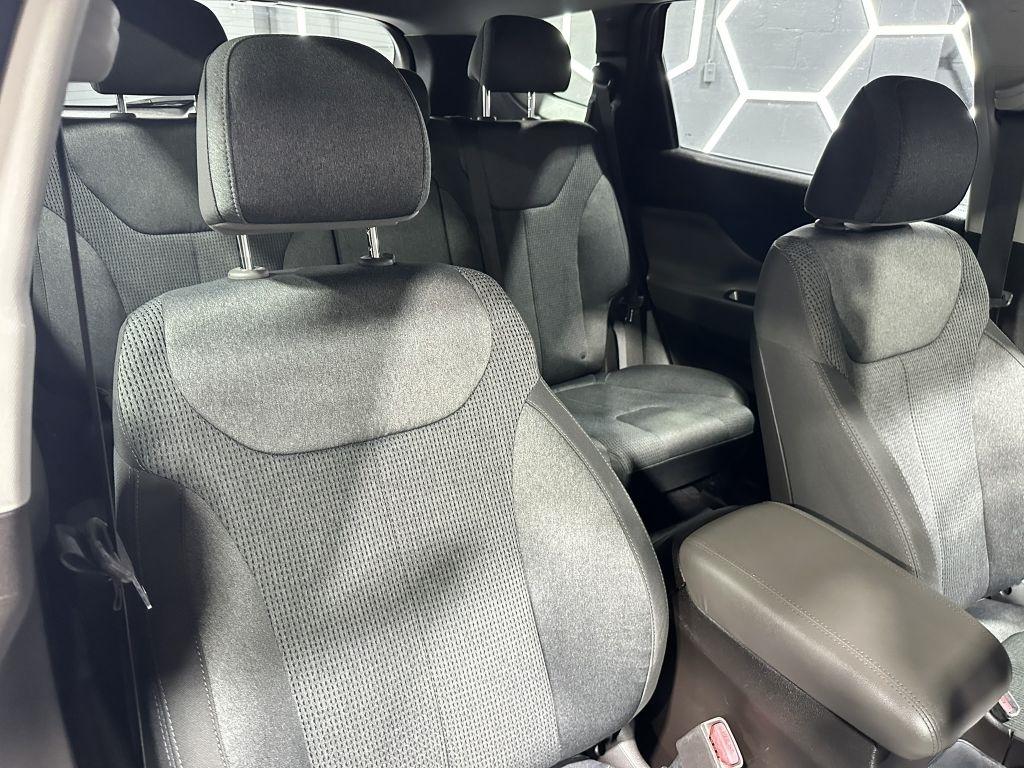 Hyundai Santa Fe SE 2.4L Auto FWD 2019