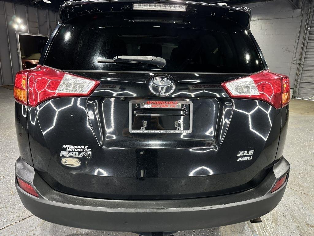 Toyota RAV4 XLE AWD 2015