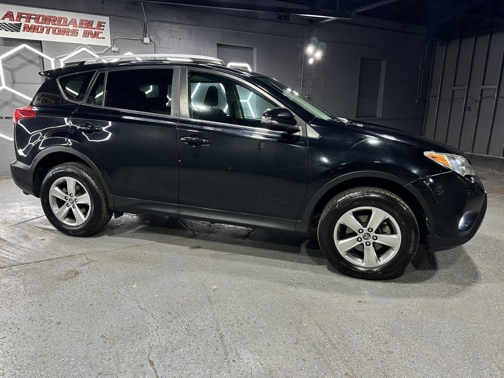 Toyota RAV4 XLE AWD 2015
