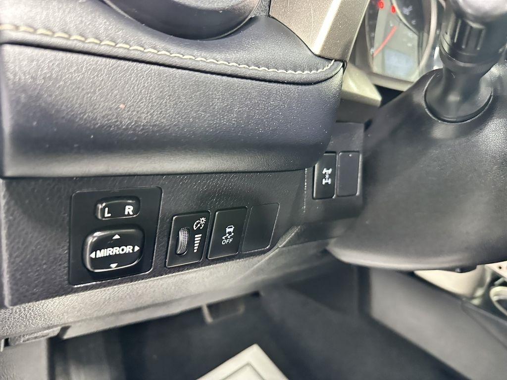 Toyota RAV4 XLE AWD 2015