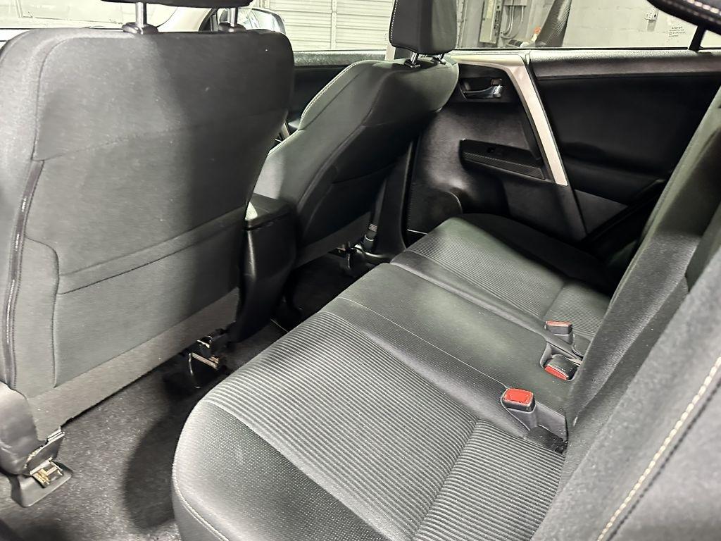 Toyota RAV4 XLE AWD 2015