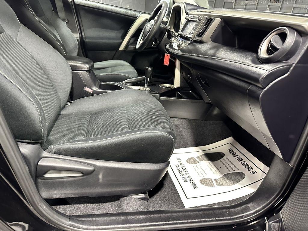 Toyota RAV4 XLE AWD 2015