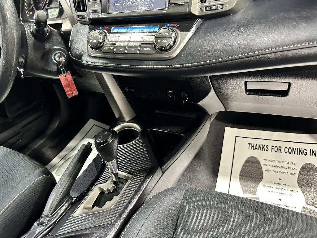 Toyota RAV4 XLE AWD 2015
