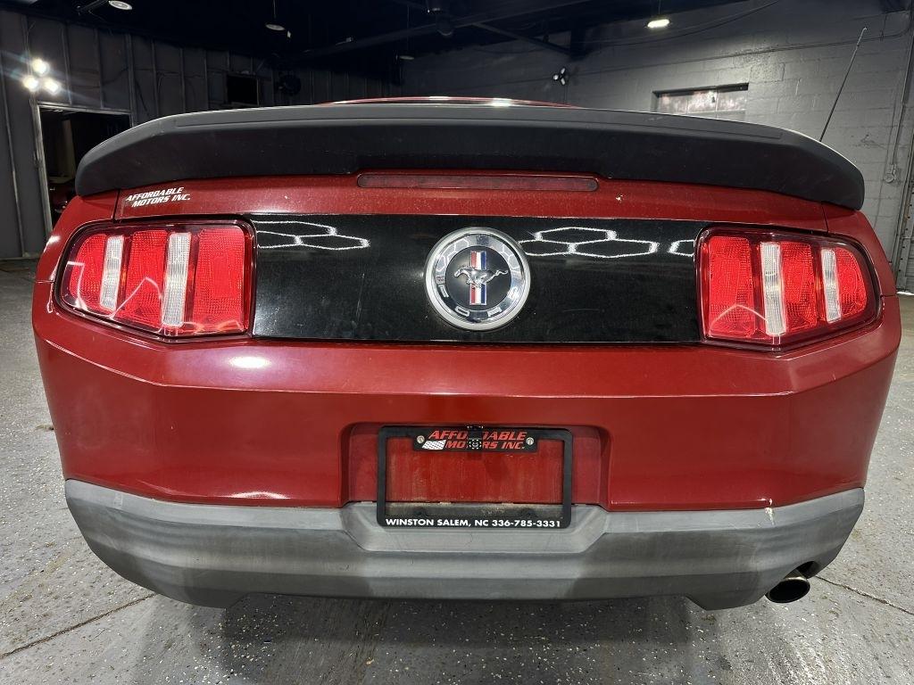 Ford Mustang V6 Coupe 2010