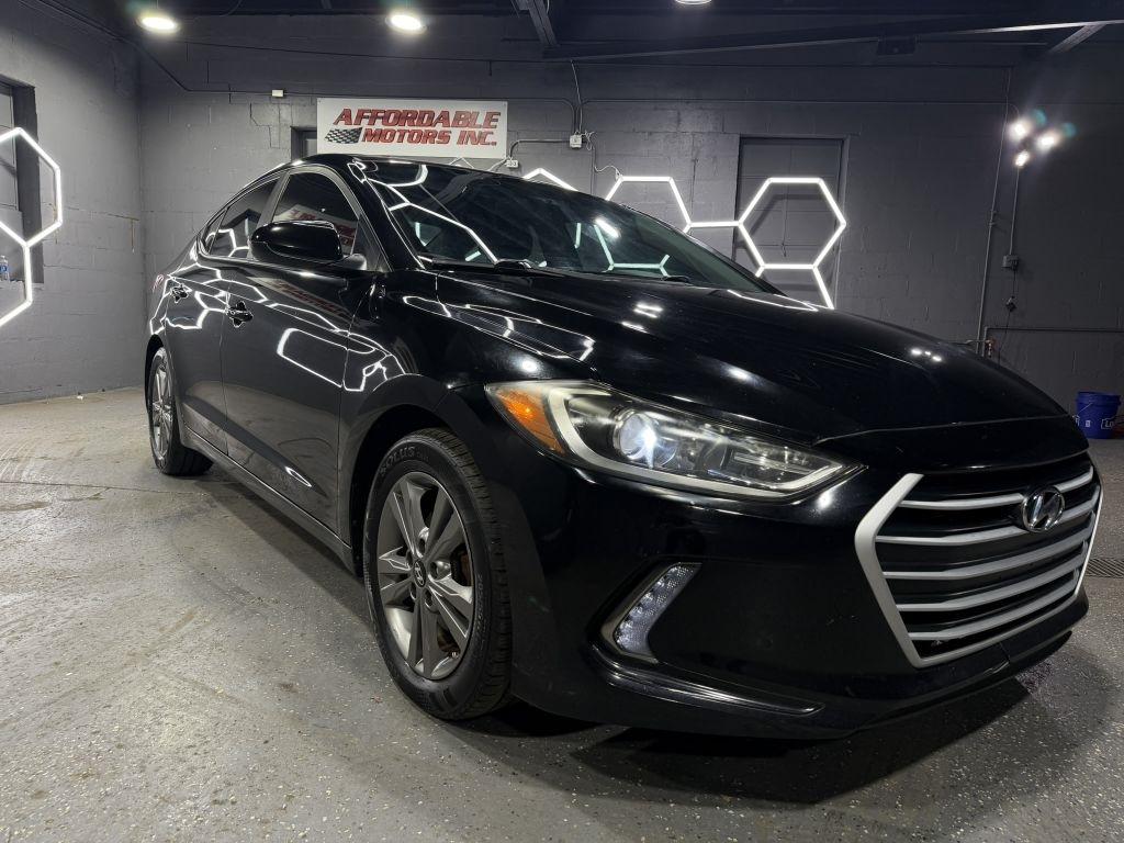 Hyundai Elantra Value Edition 6A 2017