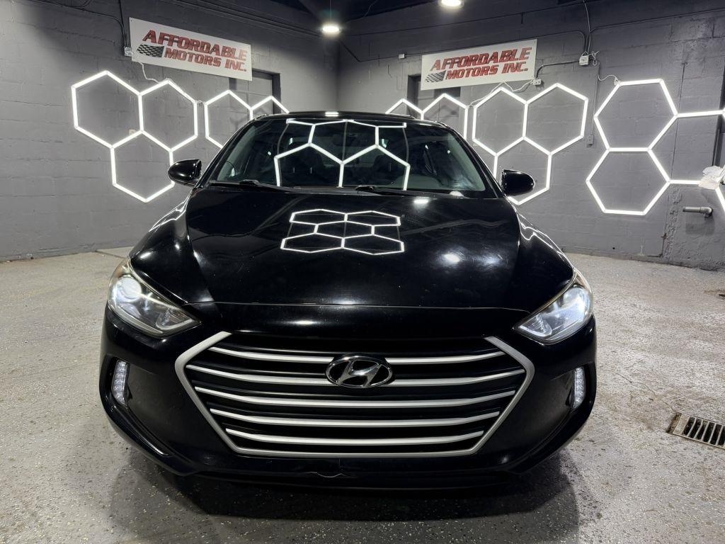 Hyundai Elantra Value Edition 6A 2017