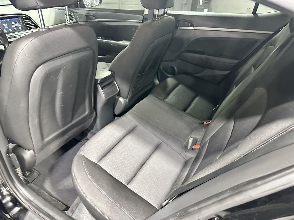 Hyundai Elantra Value Edition 6A 2017