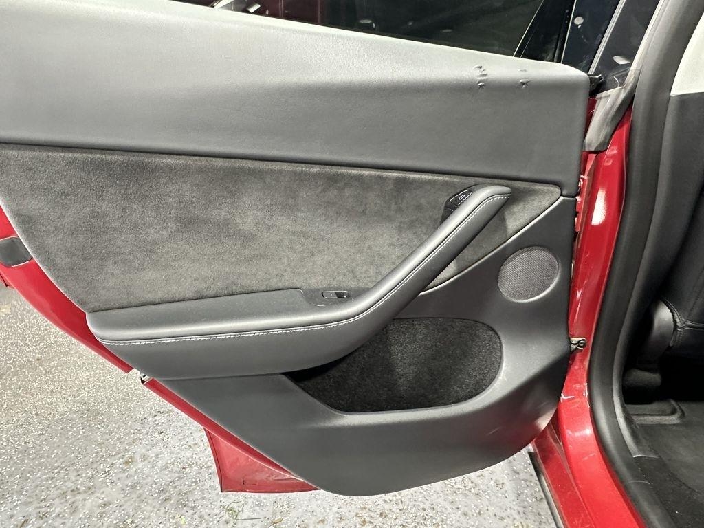 Tesla Model Y Long Range AWD 2023