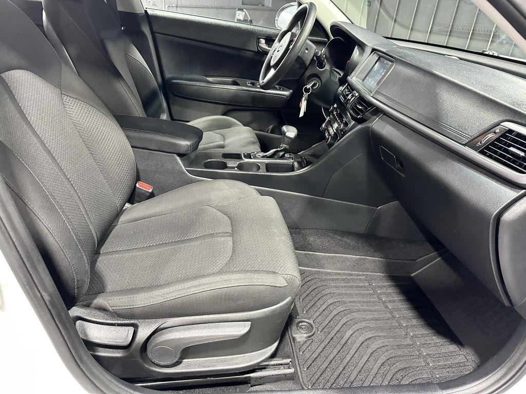 Kia Optima LX 2020