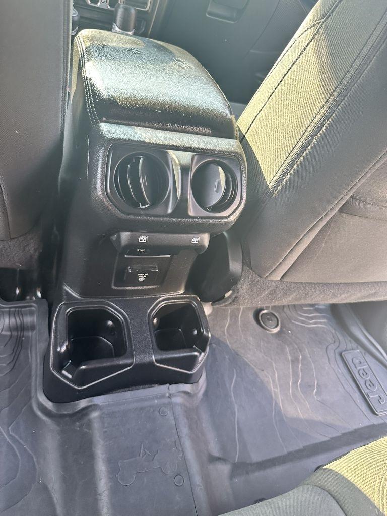 Jeep Wrangler Unlimited Sahara 2018