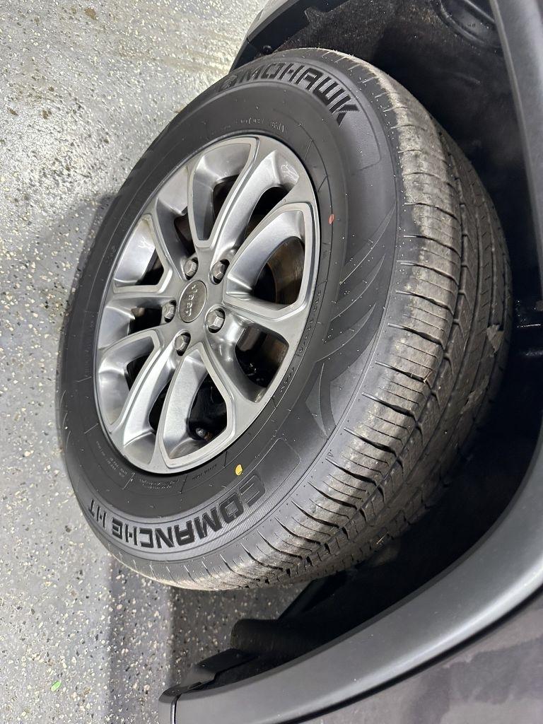 Jeep Grand Cherokee Limited 4WD 2015
