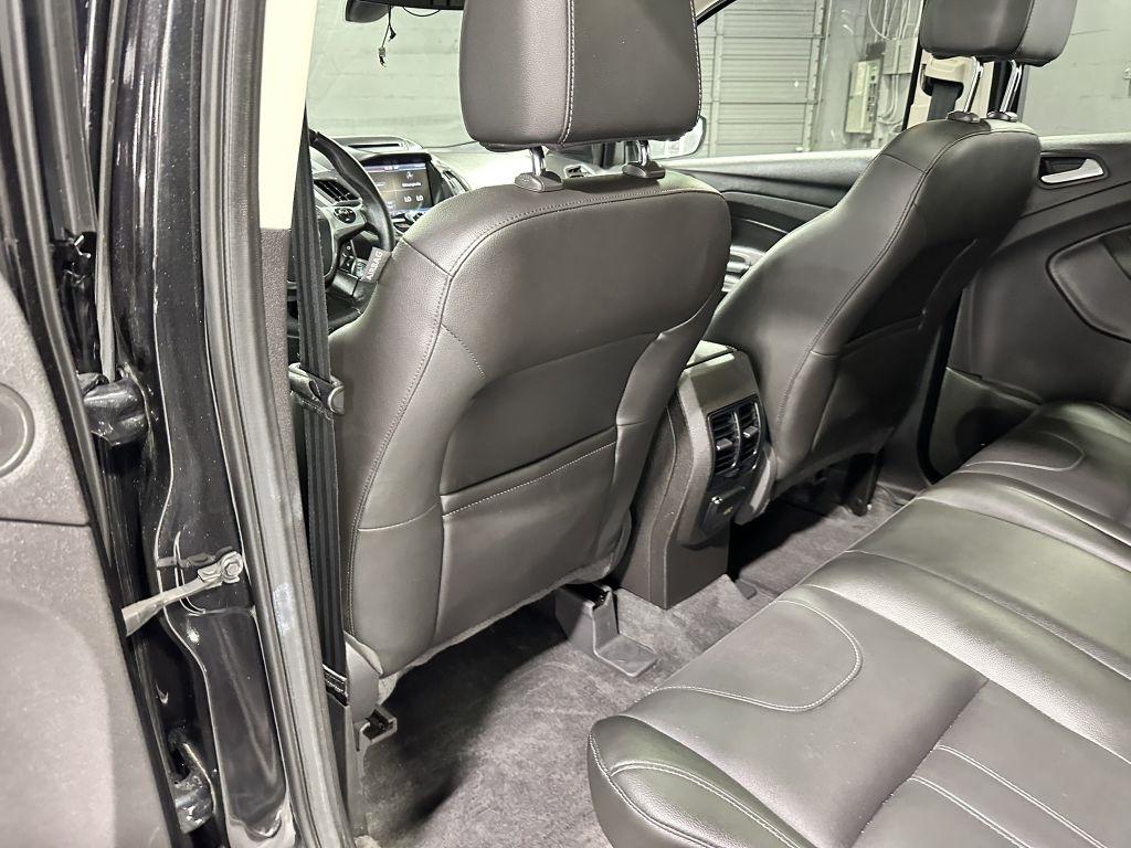 Ford Escape Titanium FWD 2013