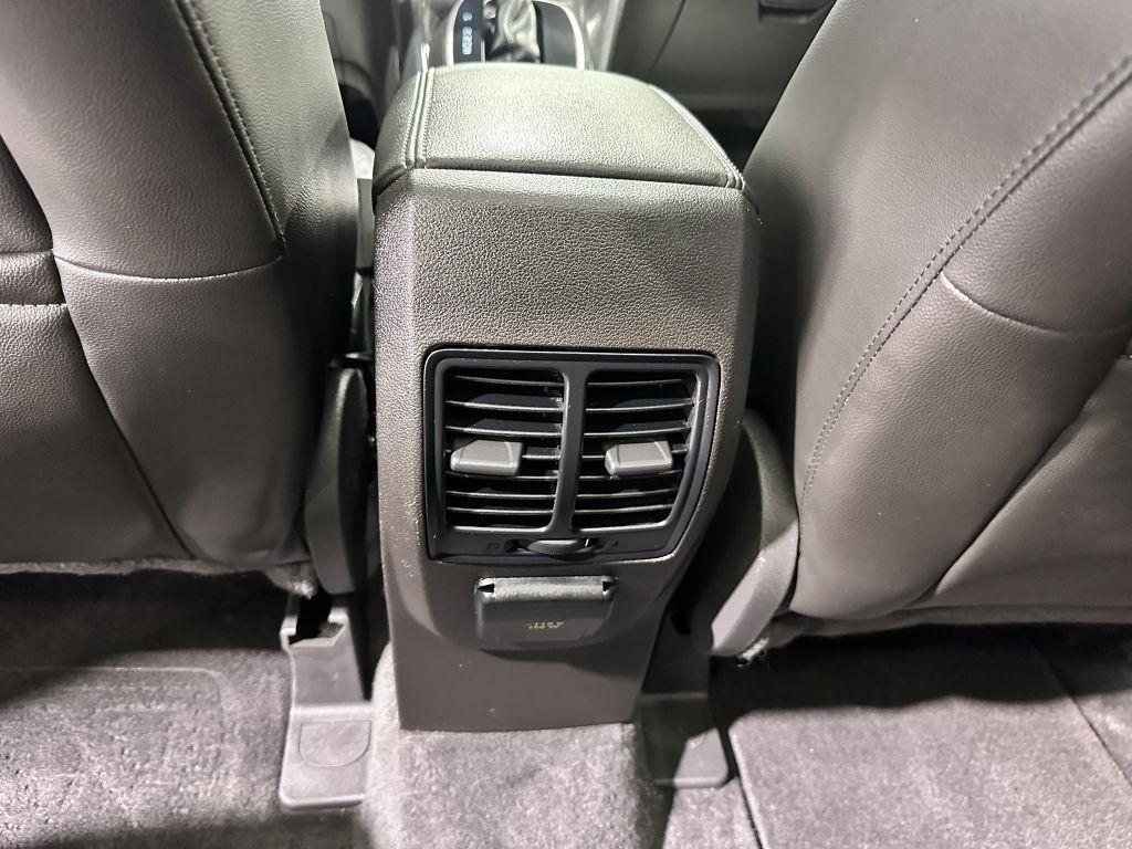 Ford Escape Titanium FWD 2013