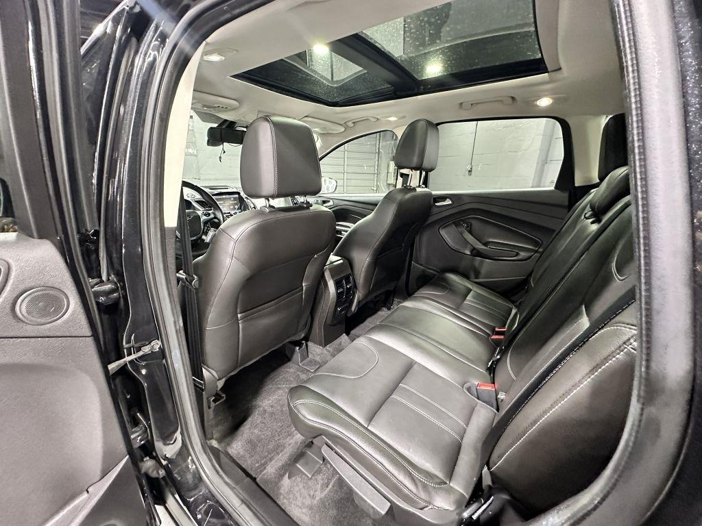 Ford Escape Titanium FWD 2013