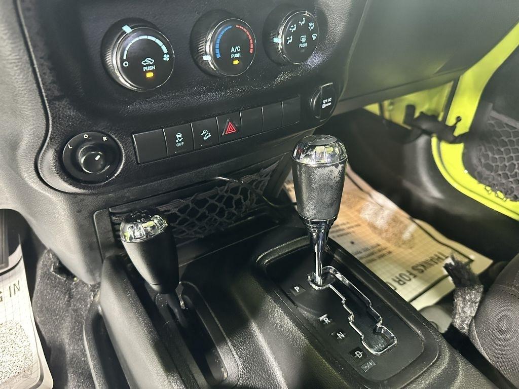 Jeep Wrangler Unlimited Sport 4WD 2017
