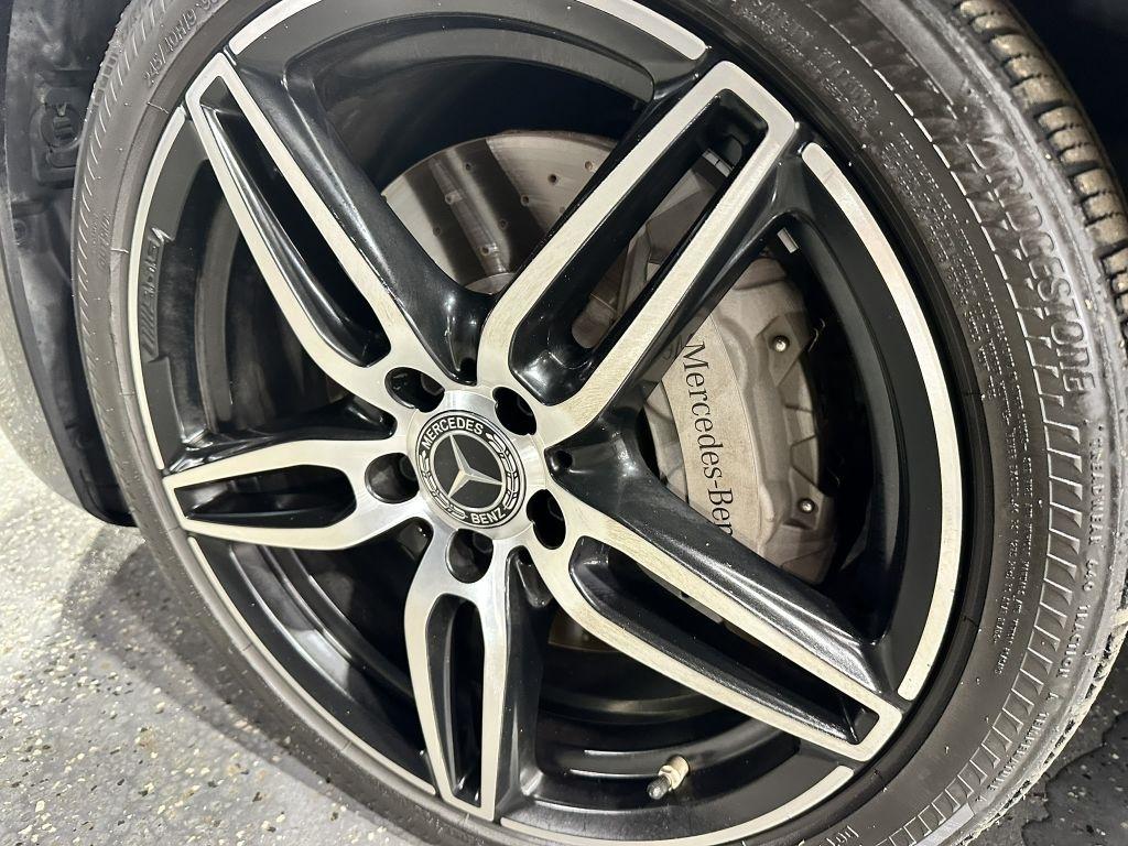 Mercedes-Benz E-Class E300 Luxury 4MATIC Sedan 2019