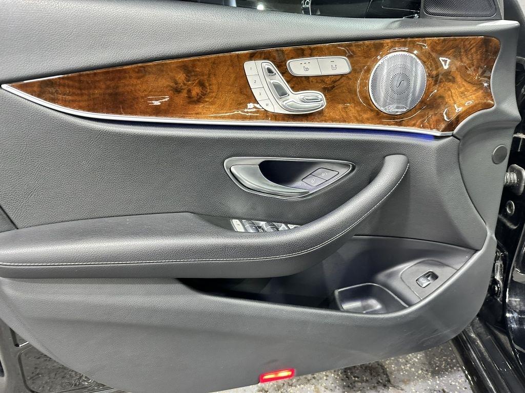 Mercedes-Benz E-Class E300 Luxury 4MATIC Sedan 2019
