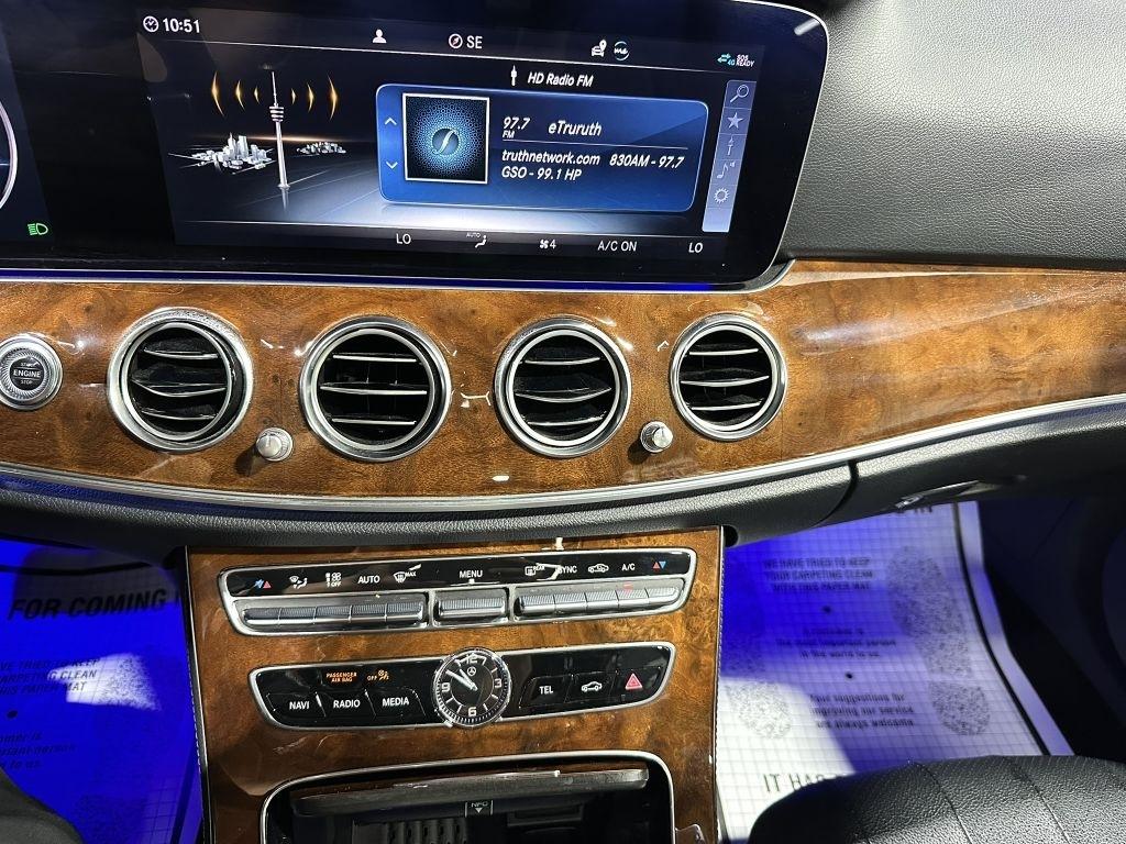 Mercedes-Benz E-Class E300 Luxury 4MATIC Sedan 2019