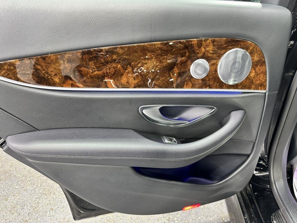 Mercedes-Benz E-Class E300 Luxury 4MATIC Sedan 2019