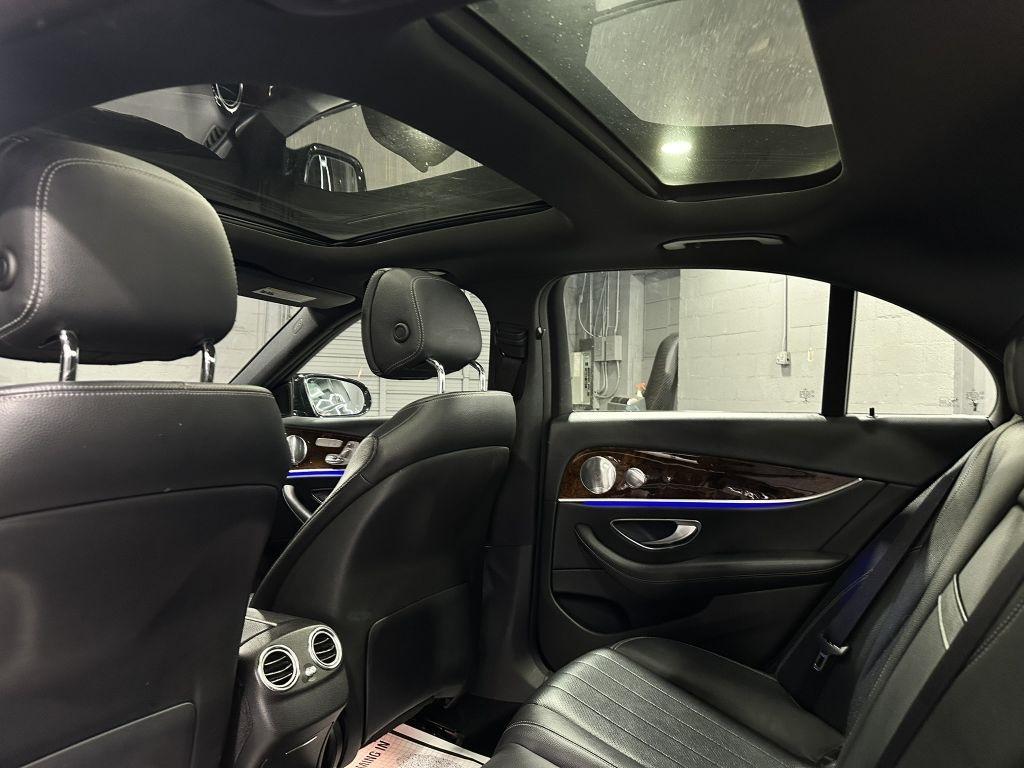 Mercedes-Benz E-Class E300 Luxury 4MATIC Sedan 2019