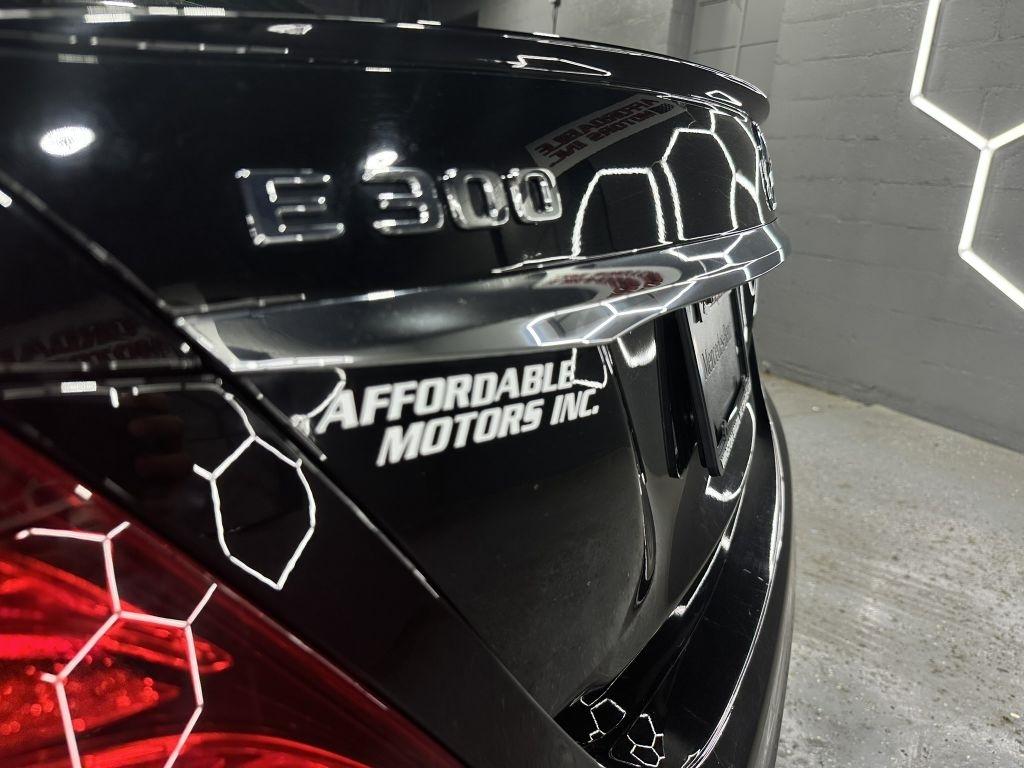 Mercedes-Benz E-Class E300 Luxury 4MATIC Sedan 2019