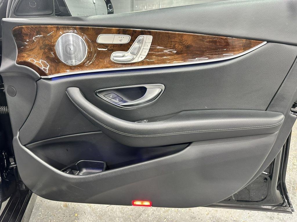 Mercedes-Benz E-Class E300 Luxury 4MATIC Sedan 2019
