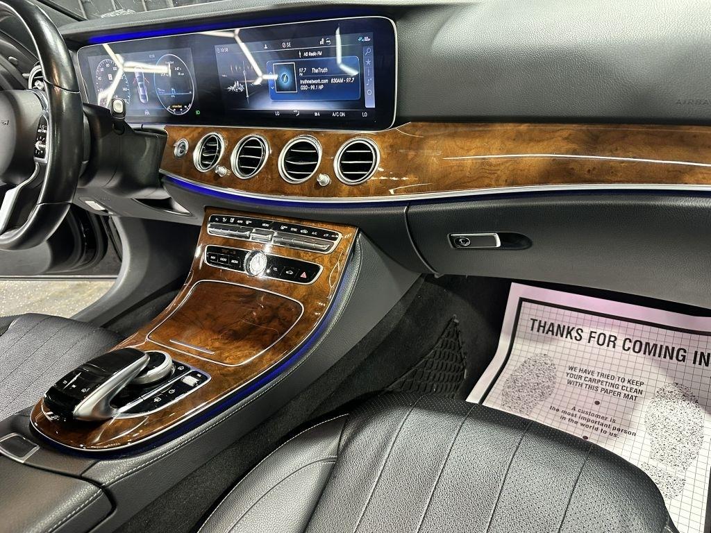 Mercedes-Benz E-Class E300 Luxury 4MATIC Sedan 2019