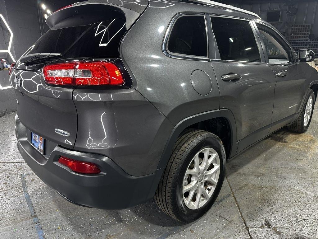 Jeep Cherokee Latitude FWD 2015