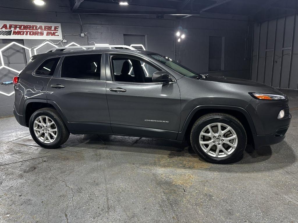 Jeep Cherokee Latitude FWD 2015